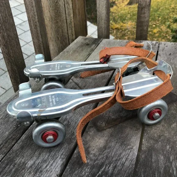 Vintage Metal Roller Skates Adjustable Ankle Strap No 63 Globe-Union Inc No Key - Picture 16 of 17